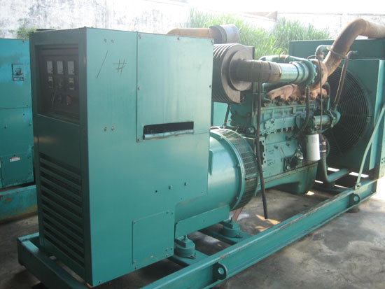 青浦租赁发电机- 发电机碳刷磨损的原因是什么