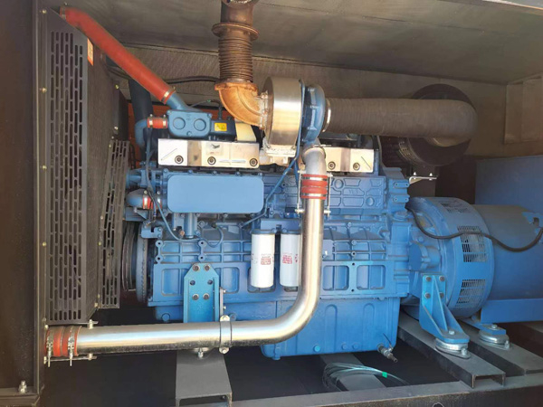 青浦柴油发电机组一般有几种电压输出？