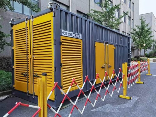 青浦如何使用转速表检查发动机的转速？