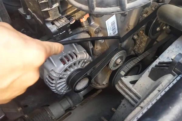 青浦转速传感器的工作原理是什么？